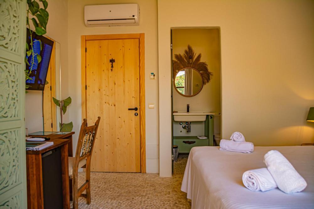 Boutique Hostal La Curandera De Salinas Sant Francesc de s'Estany Buitenkant foto