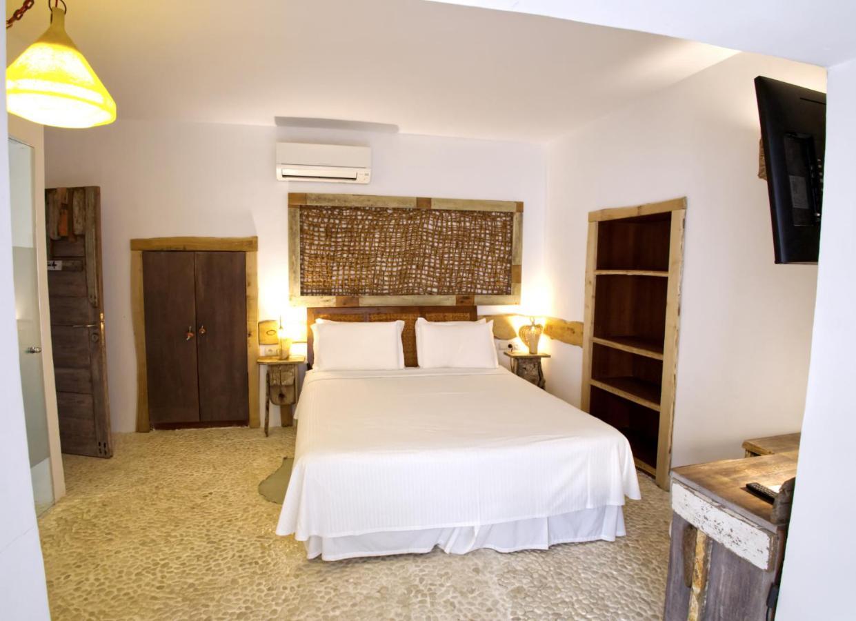 Boutique Hostal La Curandera De Salinas Sant Francesc de s'Estany Buitenkant foto