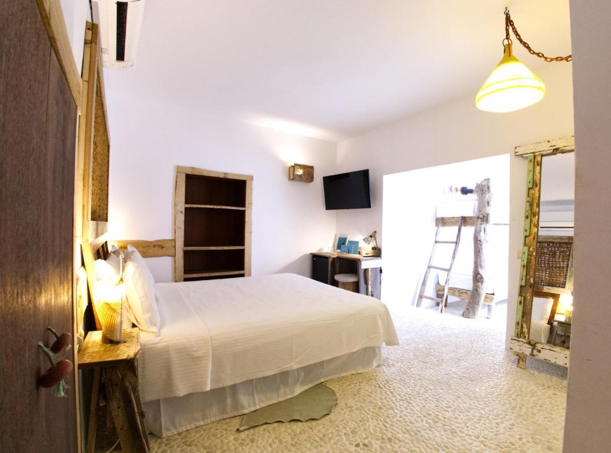 Boutique Hostal La Curandera De Salinas Sant Francesc de s'Estany Buitenkant foto